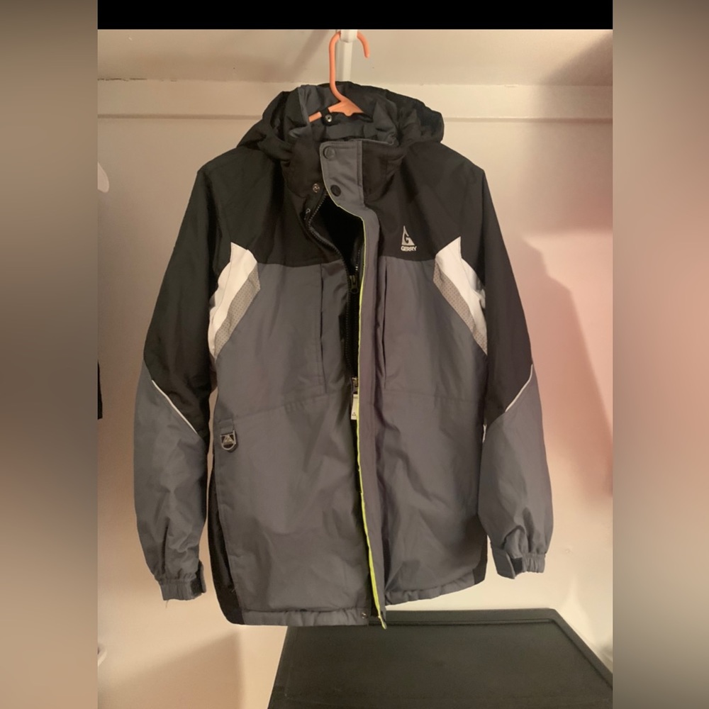 Gerry pre owned coat basically new